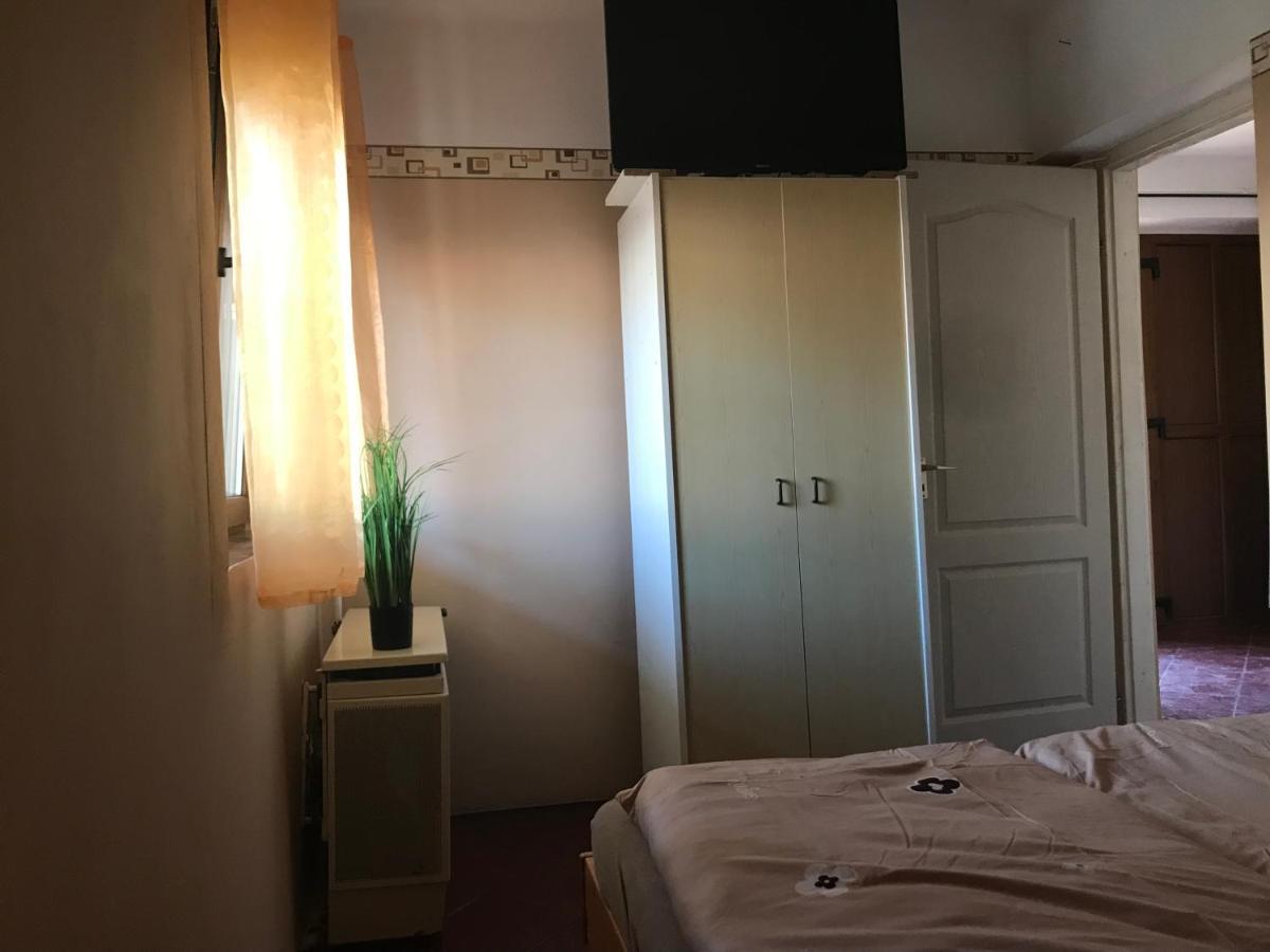 Edu Apartman Hajdúszoboszló Esterno foto