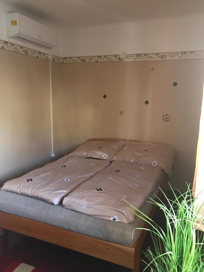 Edu Apartman Hajdúszoboszló Esterno foto