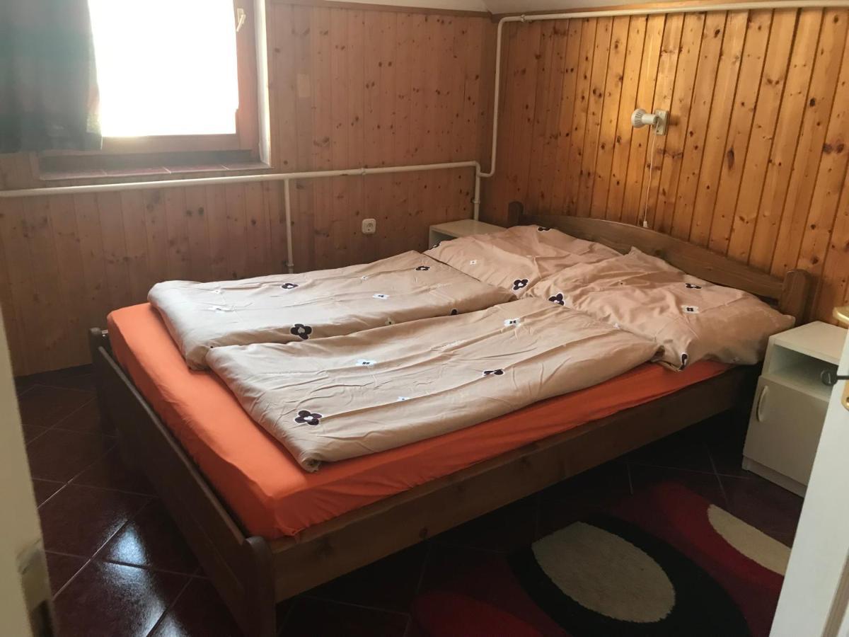 Edu Apartman Hajdúszoboszló Esterno foto