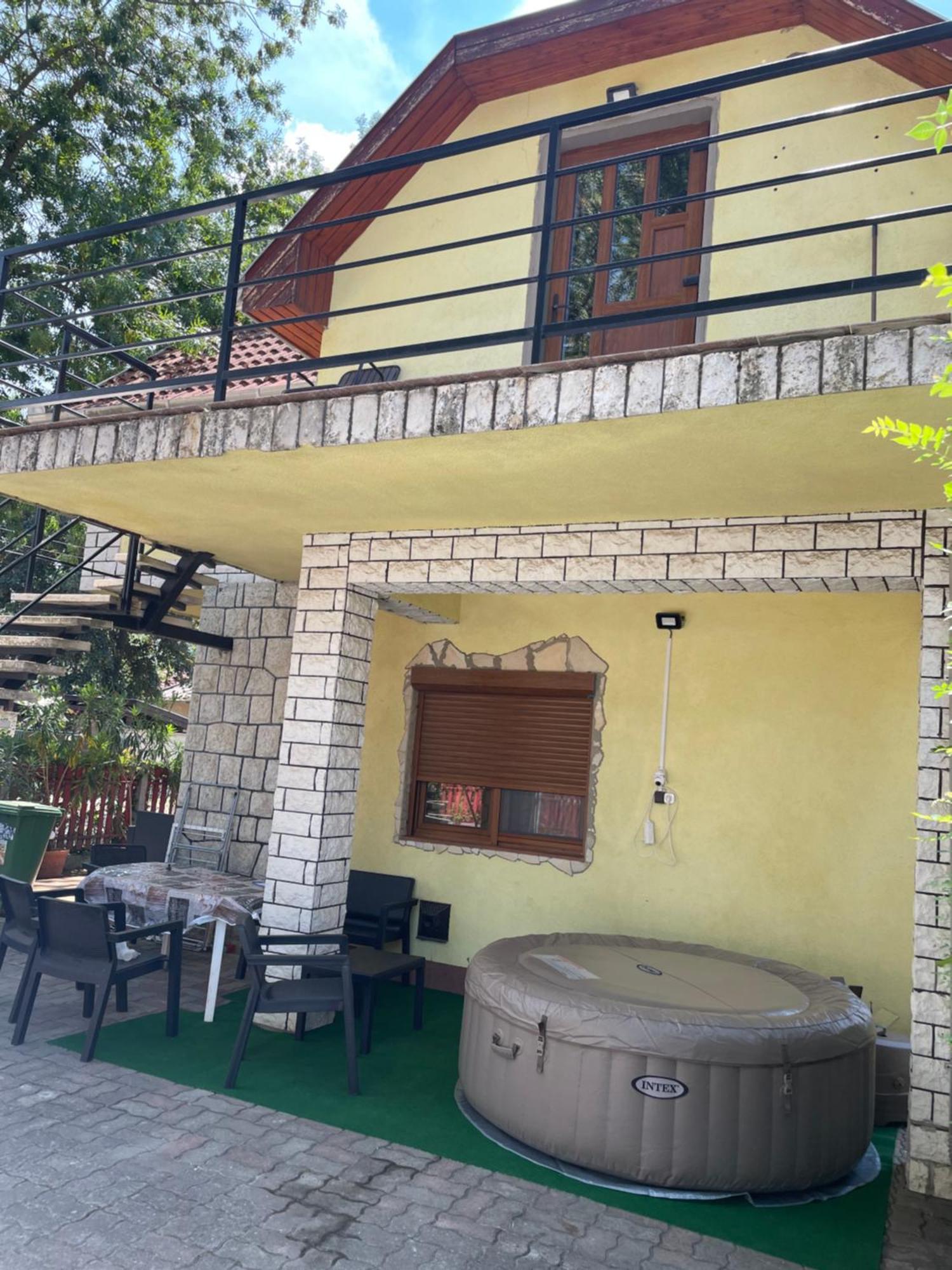Edu Apartman Hajdúszoboszló Esterno foto