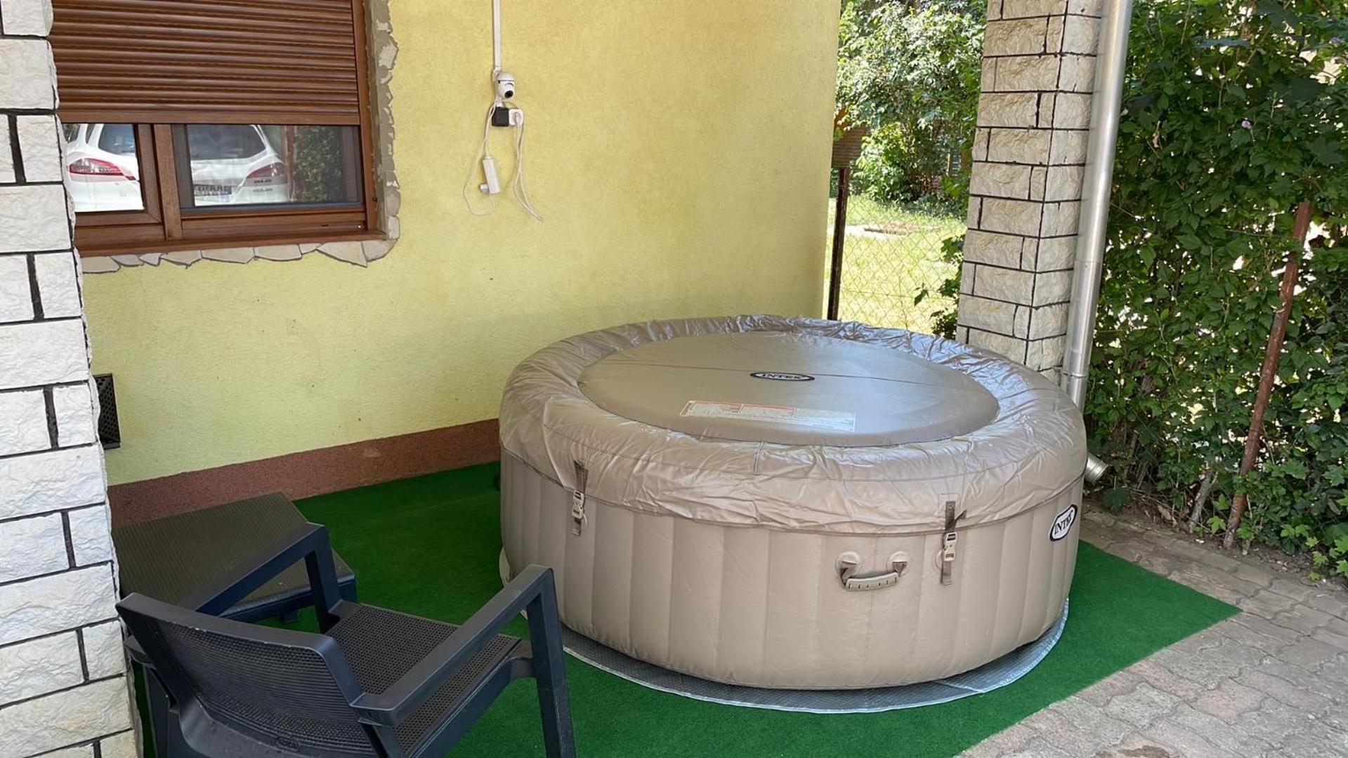 Edu Apartman Hajdúszoboszló Esterno foto